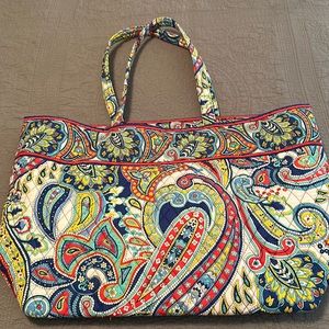 Vera Bradley tote.